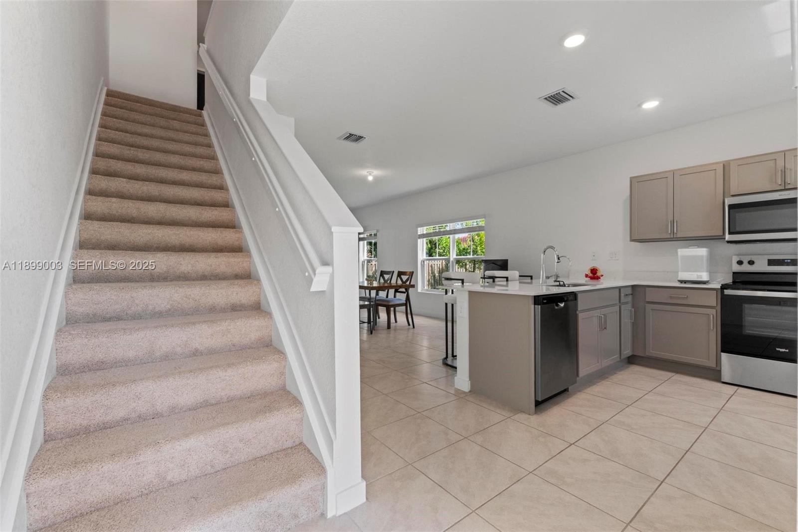 377 Northeast 1st Drive – photo 5