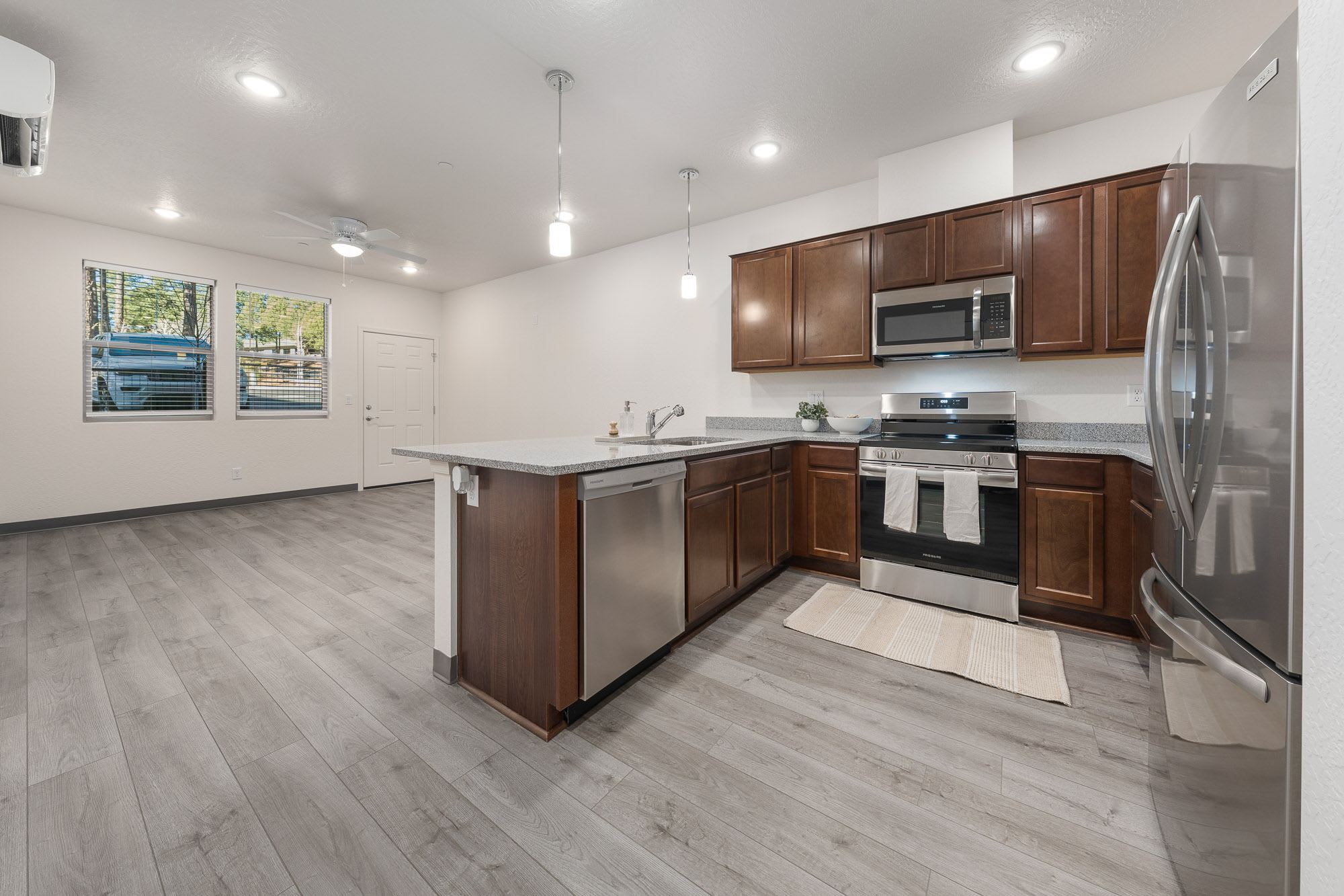 Plaza Way – photo 1