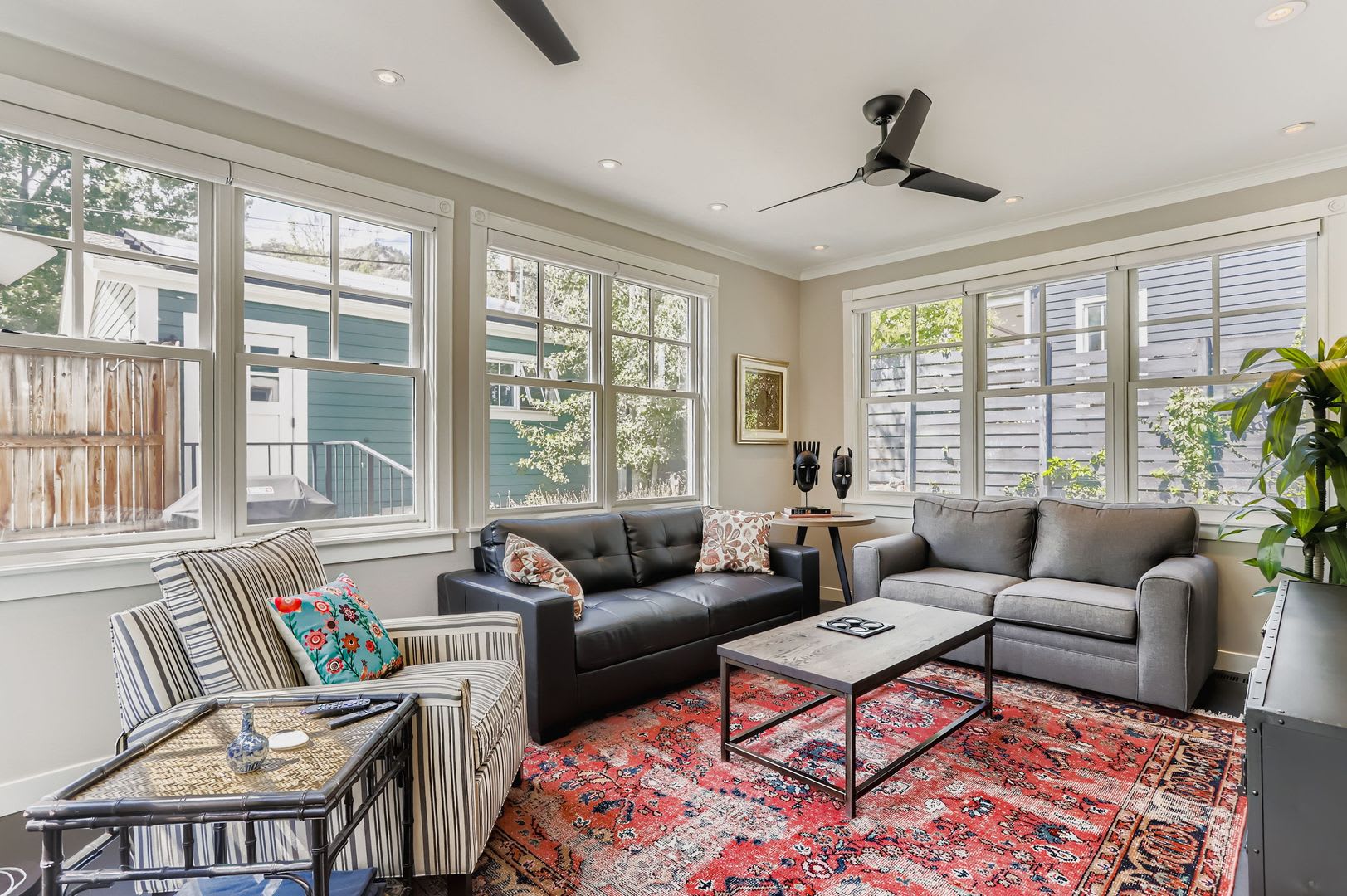 Beautiful Fully Furnished New Build in Newlands – photo 2