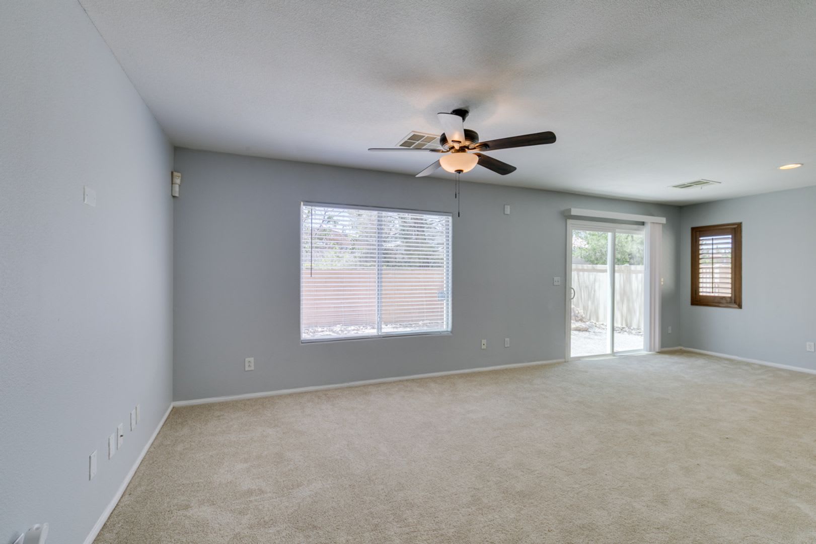Bright Northwest Home with Loft & Mountain Views! – photo 3
