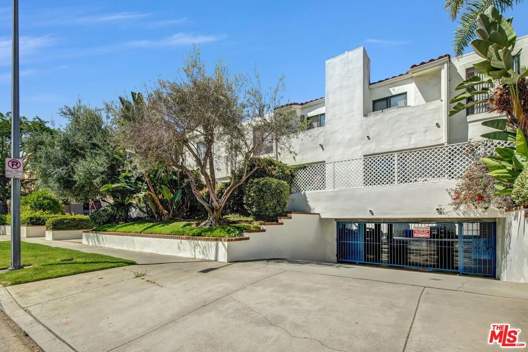 3665 Empire Dr – photo 2