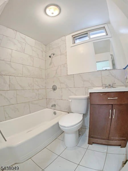 54 Gates Ave – photo 4