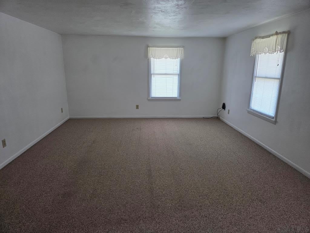686 W Main Street – photo 5