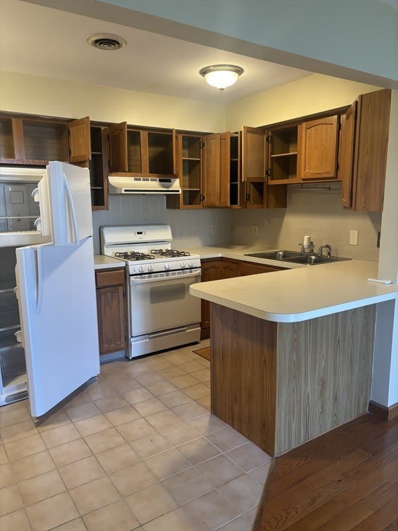 100 Howard St – photo 3