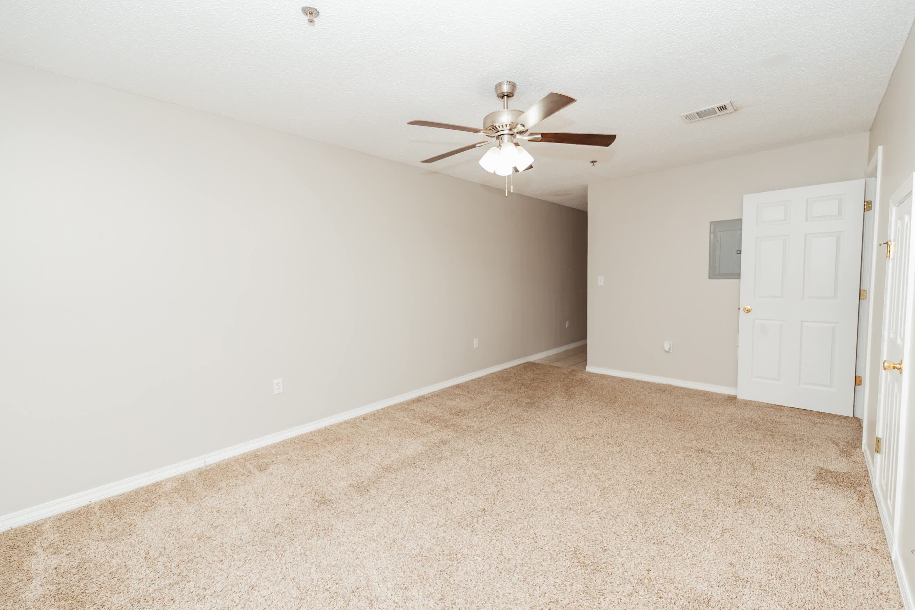 226 Runnymeade Drive – photo 1
