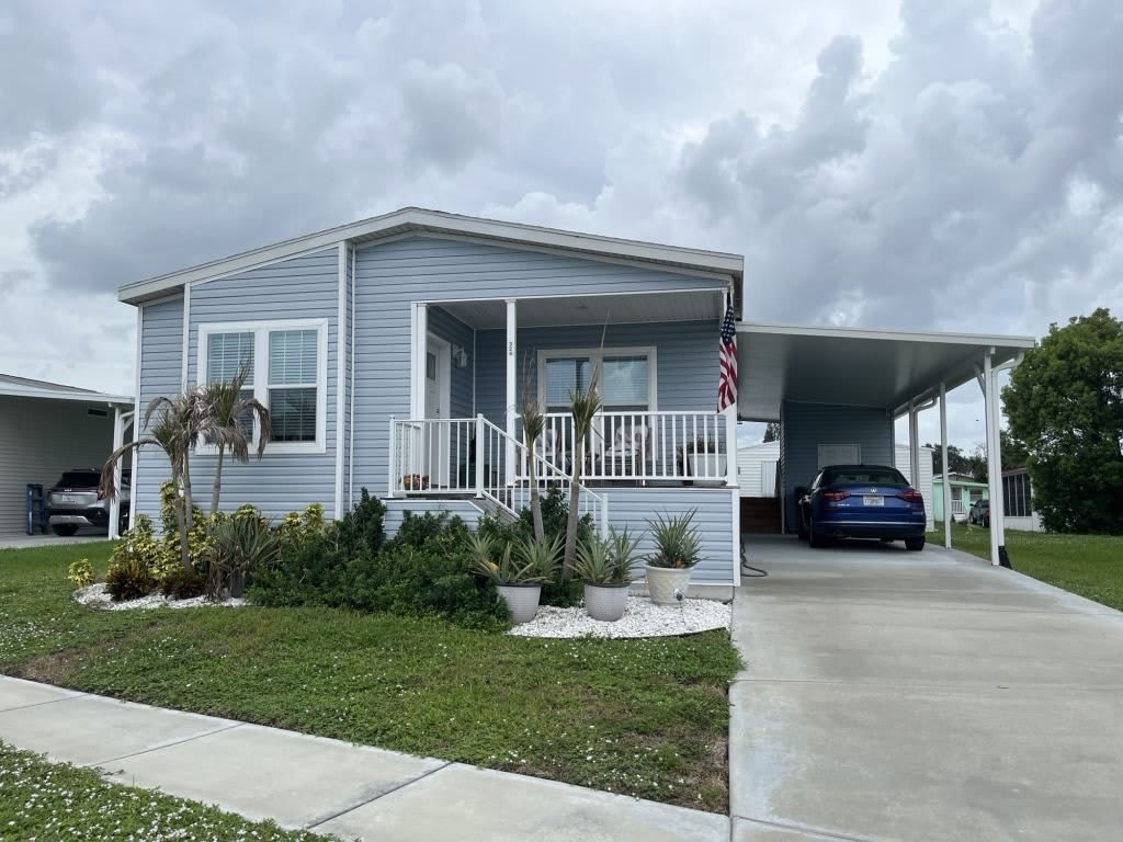 324 Waddell St – photo 2