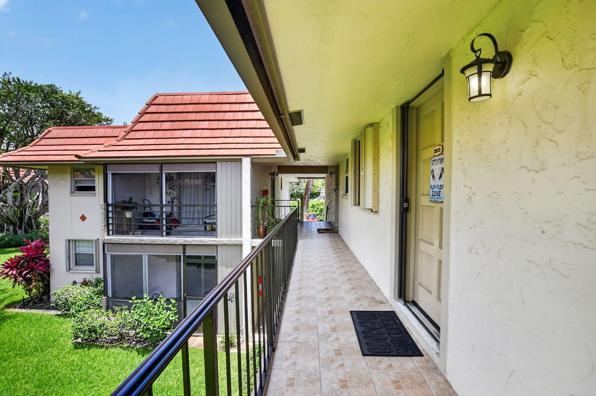 1050 NW 13th Street – photo 5