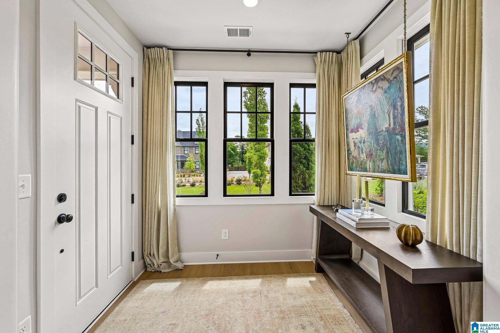 1199 WINDSOR SQUARE – photo 4