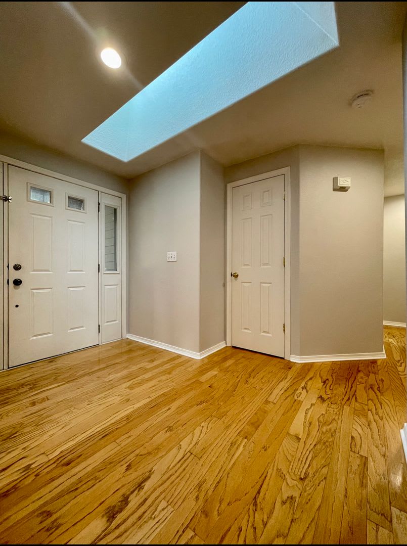 Don T Miss This West Linn Beauty Formal Living Room Entertainer S Kitchen Double Fireplace Large Deck With Two Sliders Two Car Garage Large Fenced Yard And Much More – photo 3