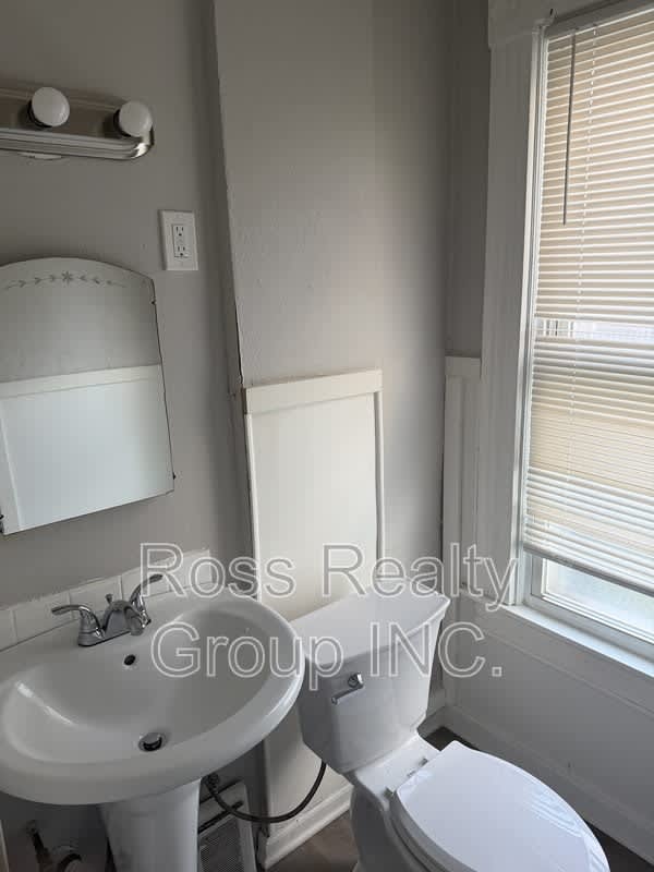 1121 Delence – photo 3