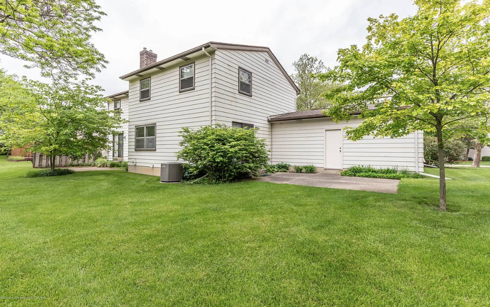 Fully Remodeled 3 Bedroom Home In East Lansing Move In Ready Section 8 Approved – photo 5