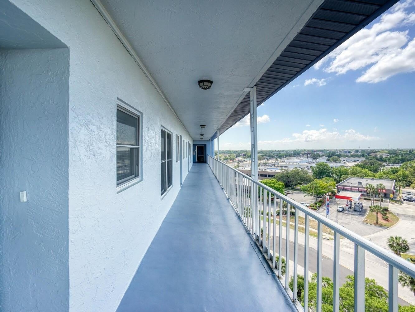 4939 FLORAMAR Terrace – photo 3