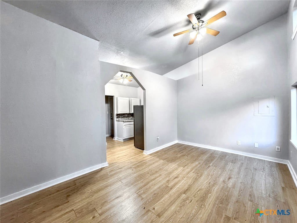 1108 W Mccarty Lane – photo 5
