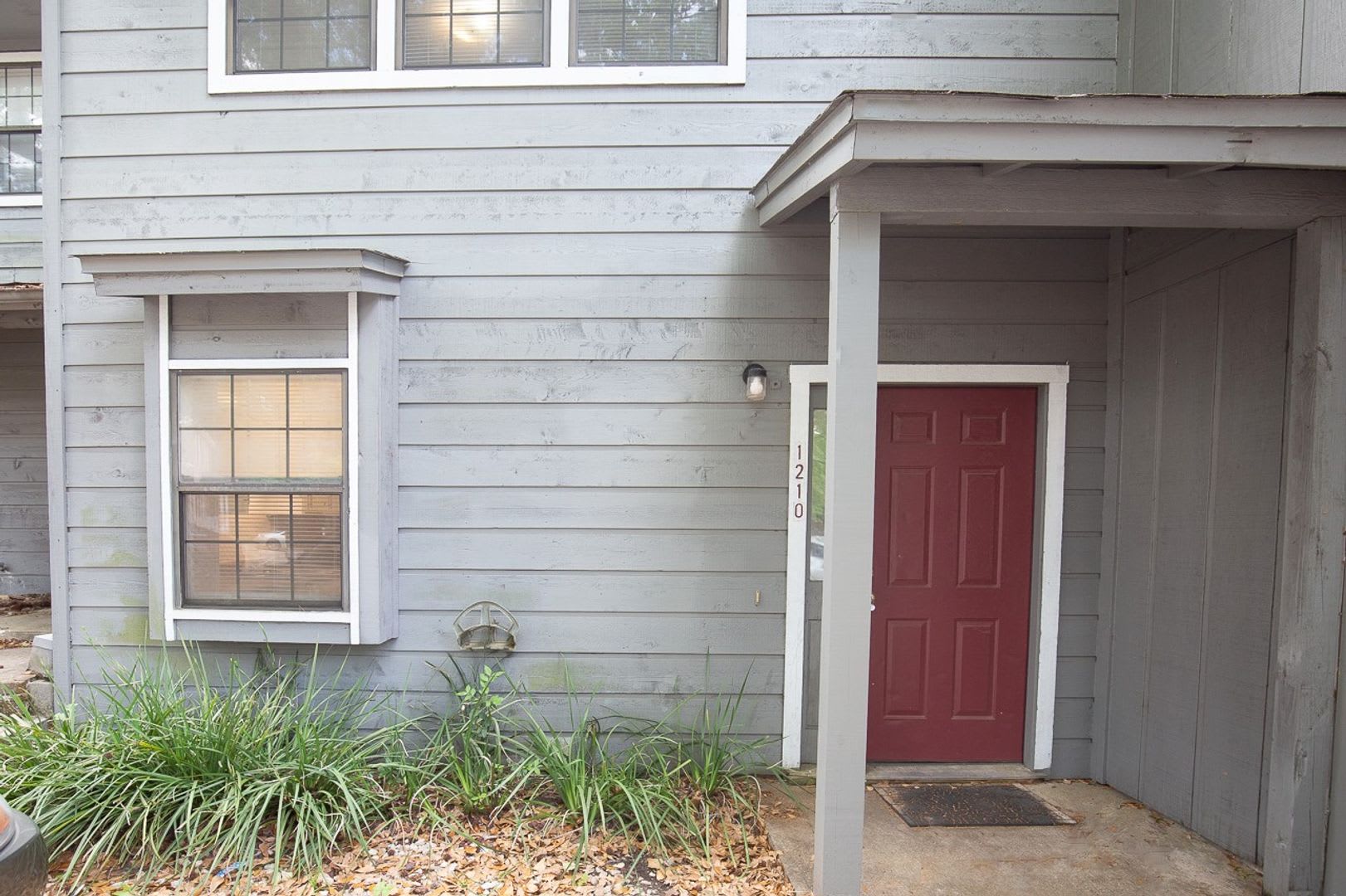 2/2.5 located off Ocala. – photo 2
