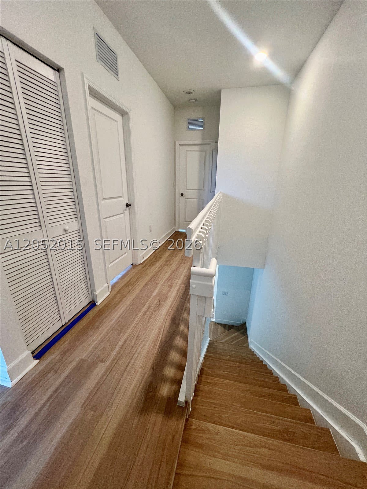 825 NE 211th St – photo 2