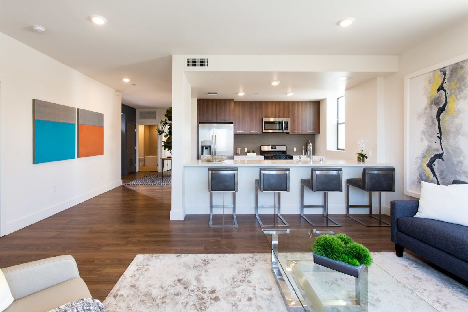 H Wood Apartments – photo 4