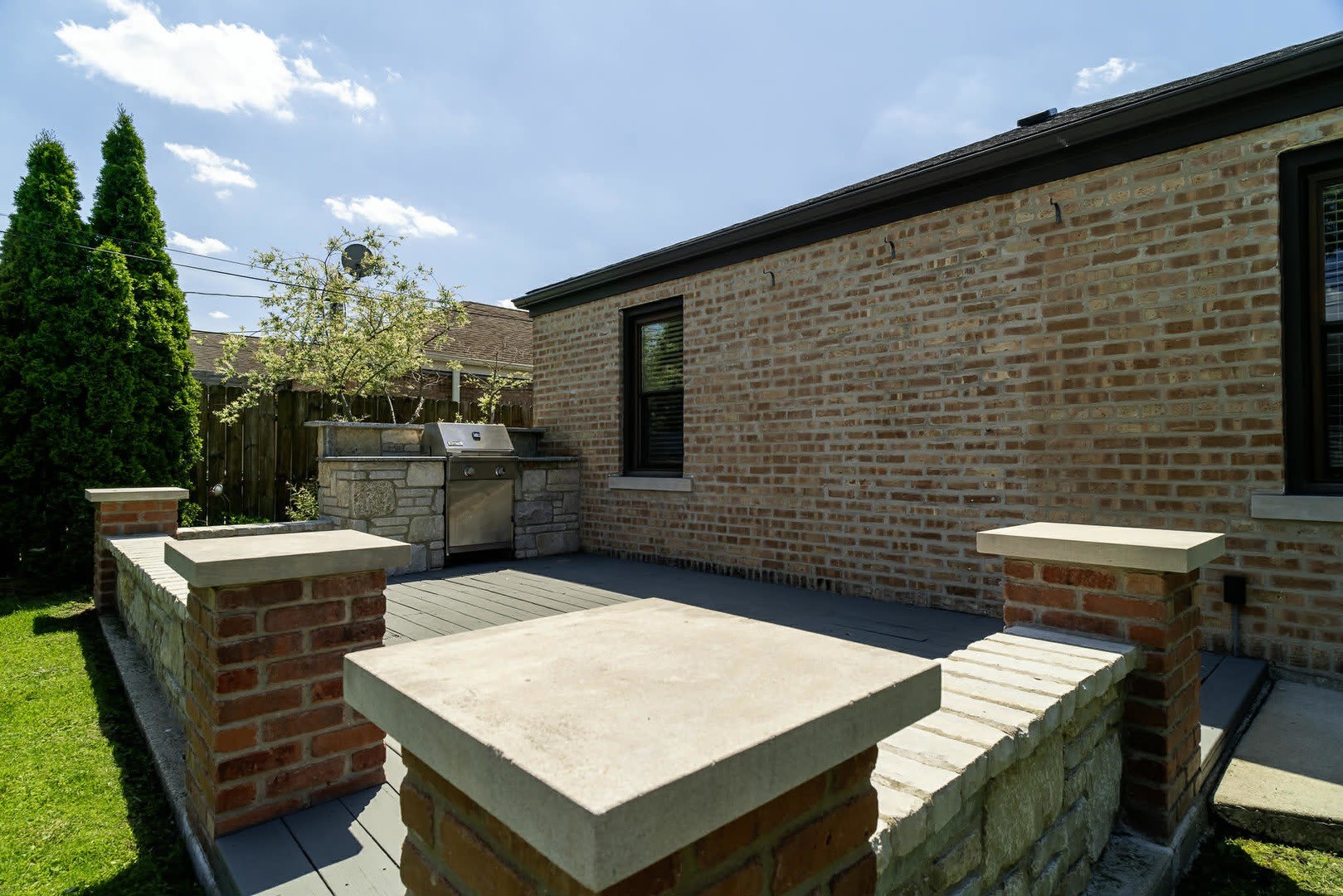 2537 Willow Street – photo 2