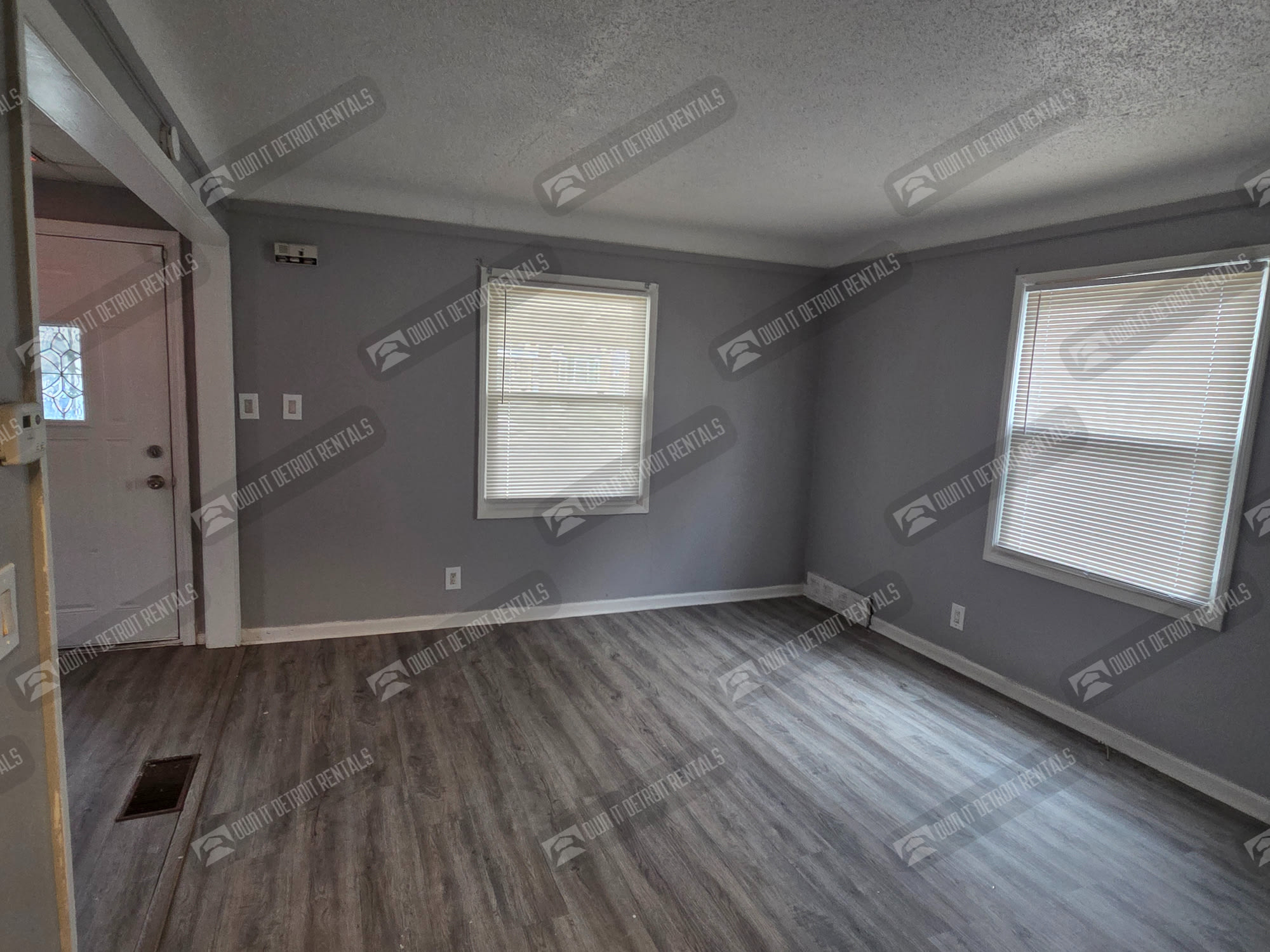 16092 Coram St – photo 3