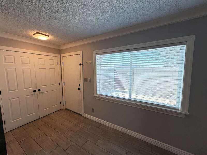 2724 W McLellan Blvd – photo 3