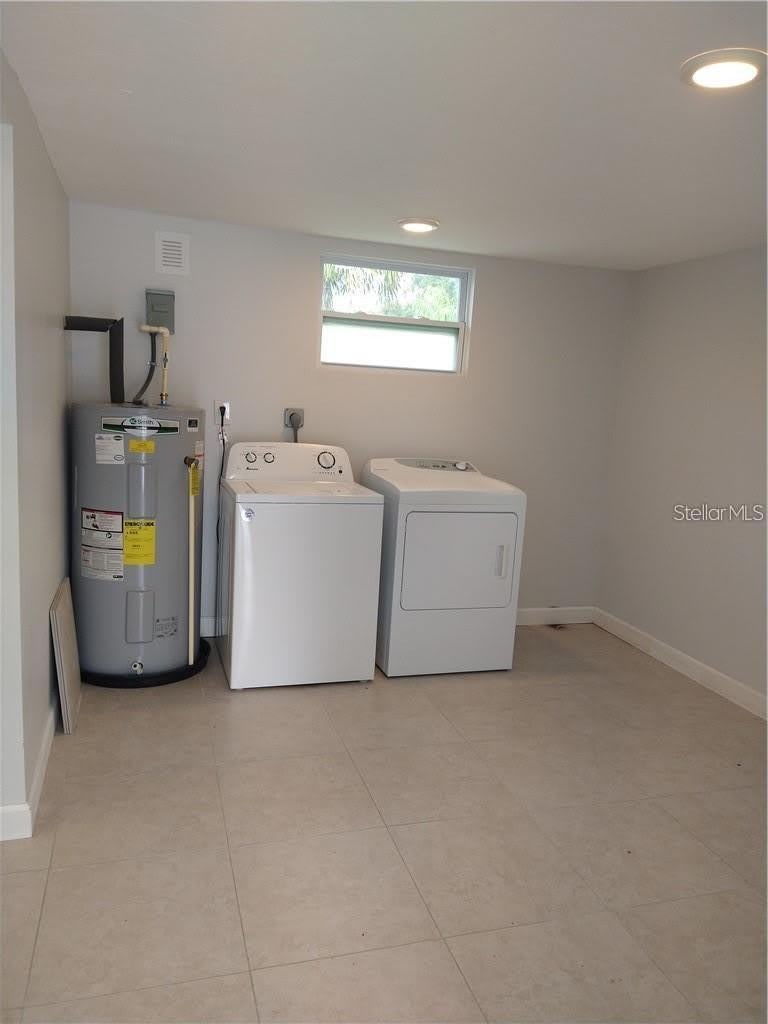 2155 TEMPLE Street – photo 3