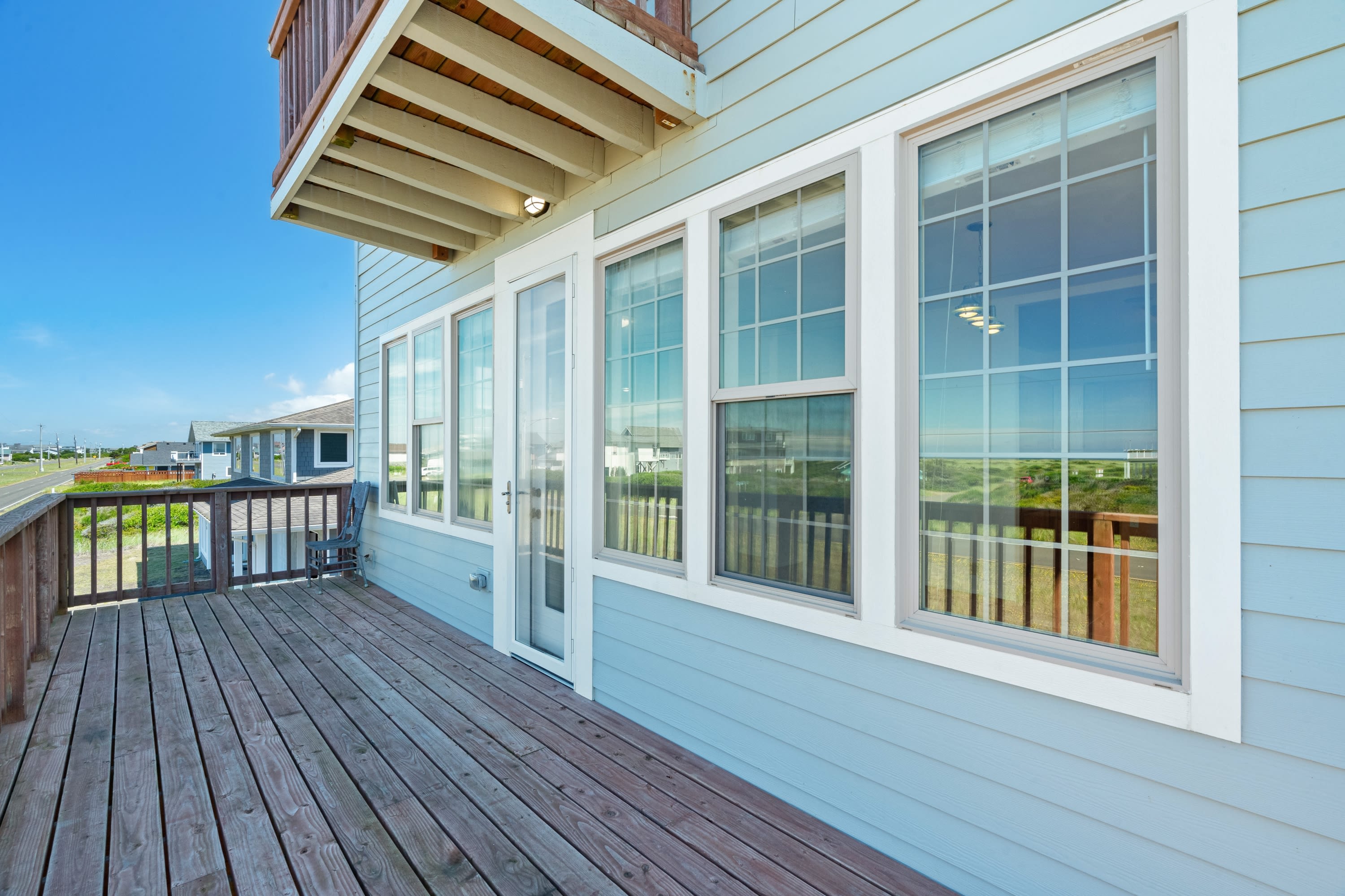 1140 Ocean Shores Boulevard Southwest – photo 3