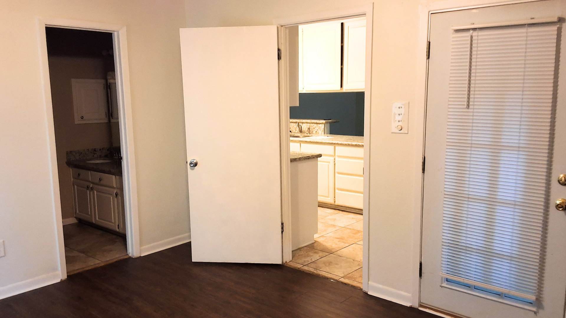 629 West Ridge Dr **Ask about our NO CASH DEPOSIT option!** – photo 3