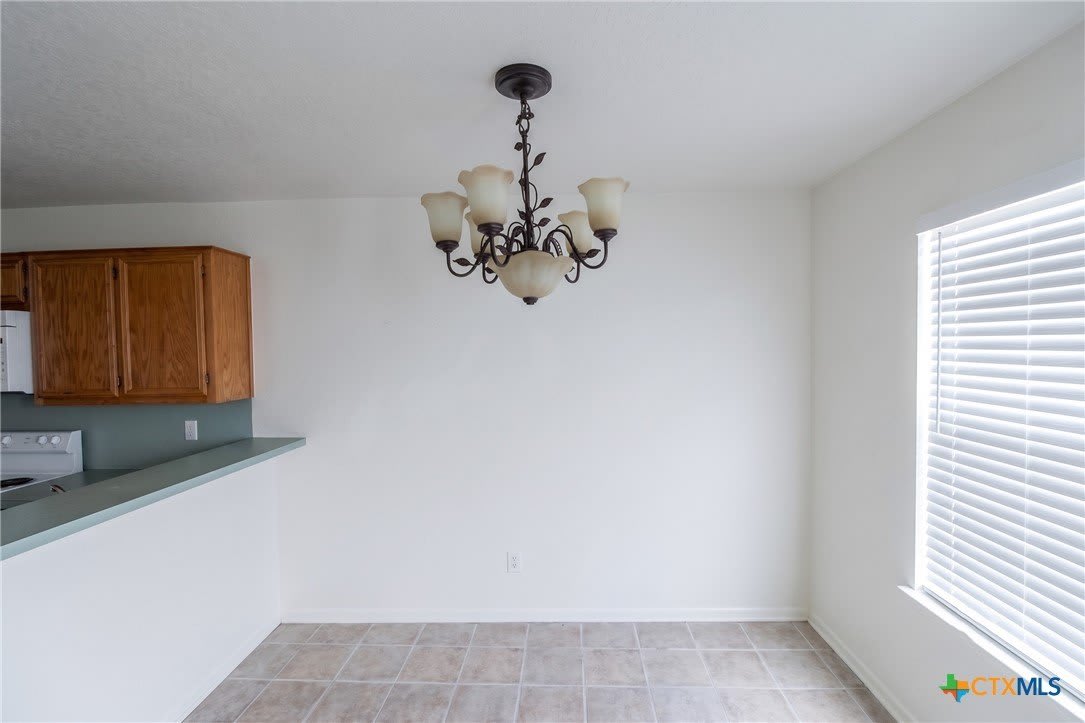 2412 Skylark Circle – photo 4