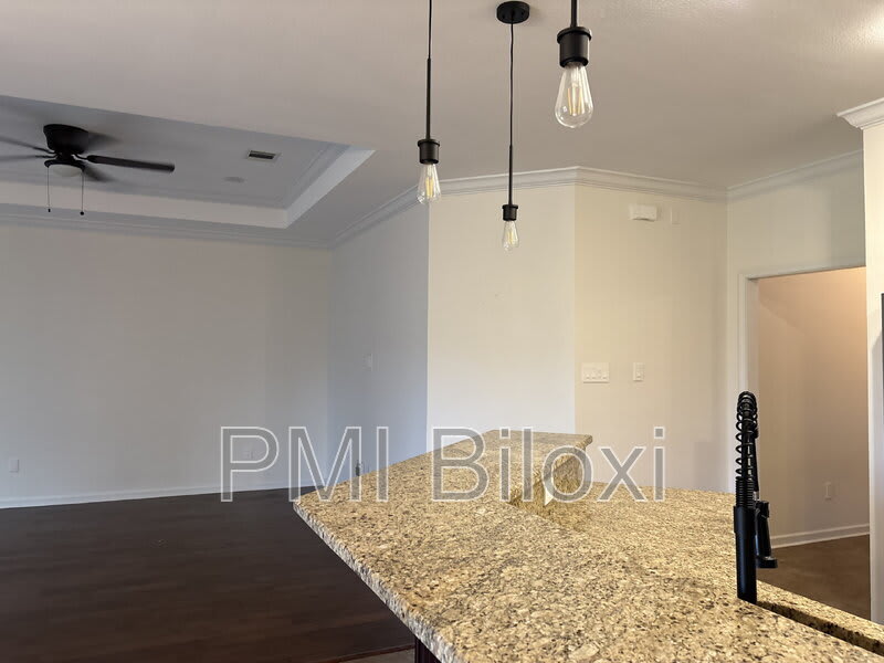 15192 Oberlin Ave – photo 5