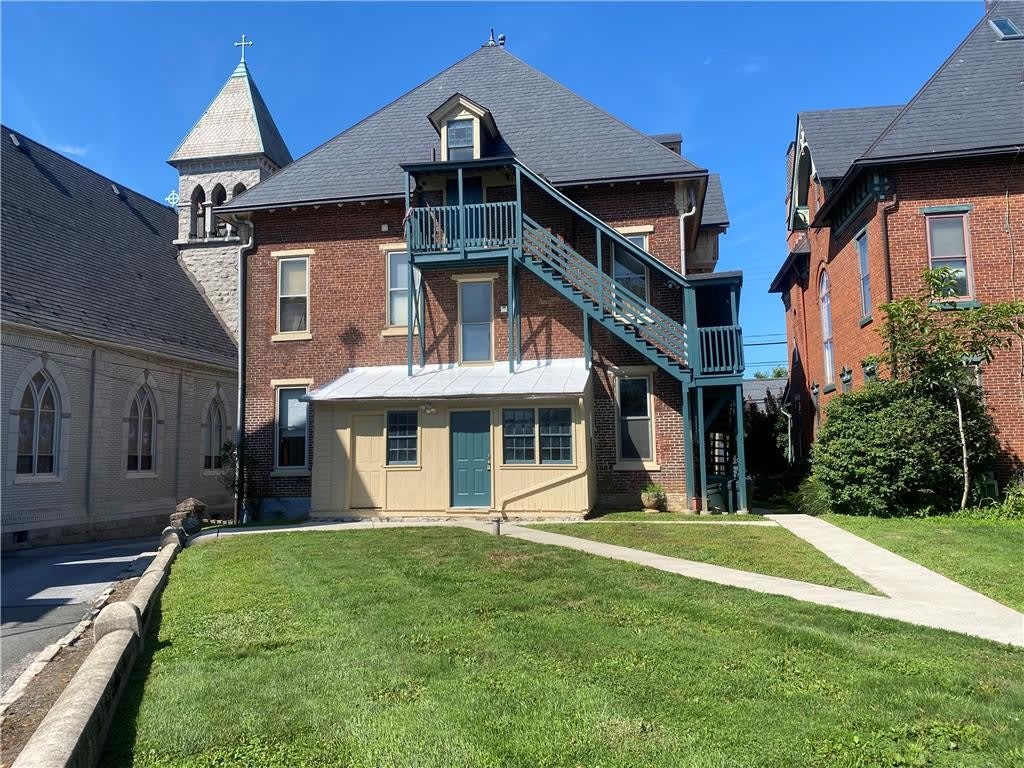 24 W Main Street – photo 3