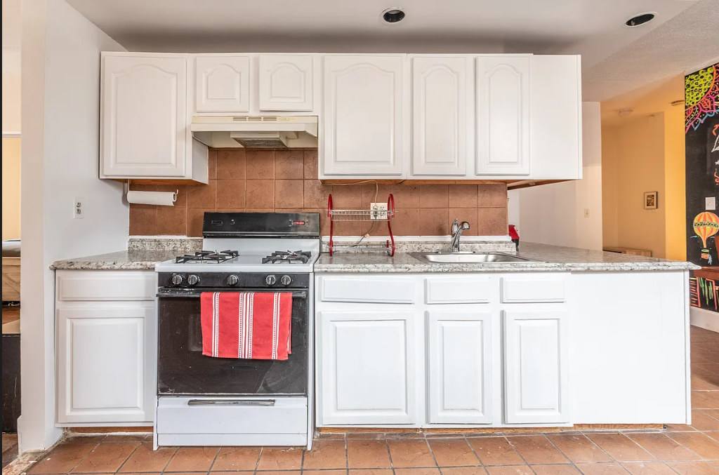 406 W 47Th St – photo 4