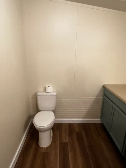 180-2 Dixon Road – photo 5