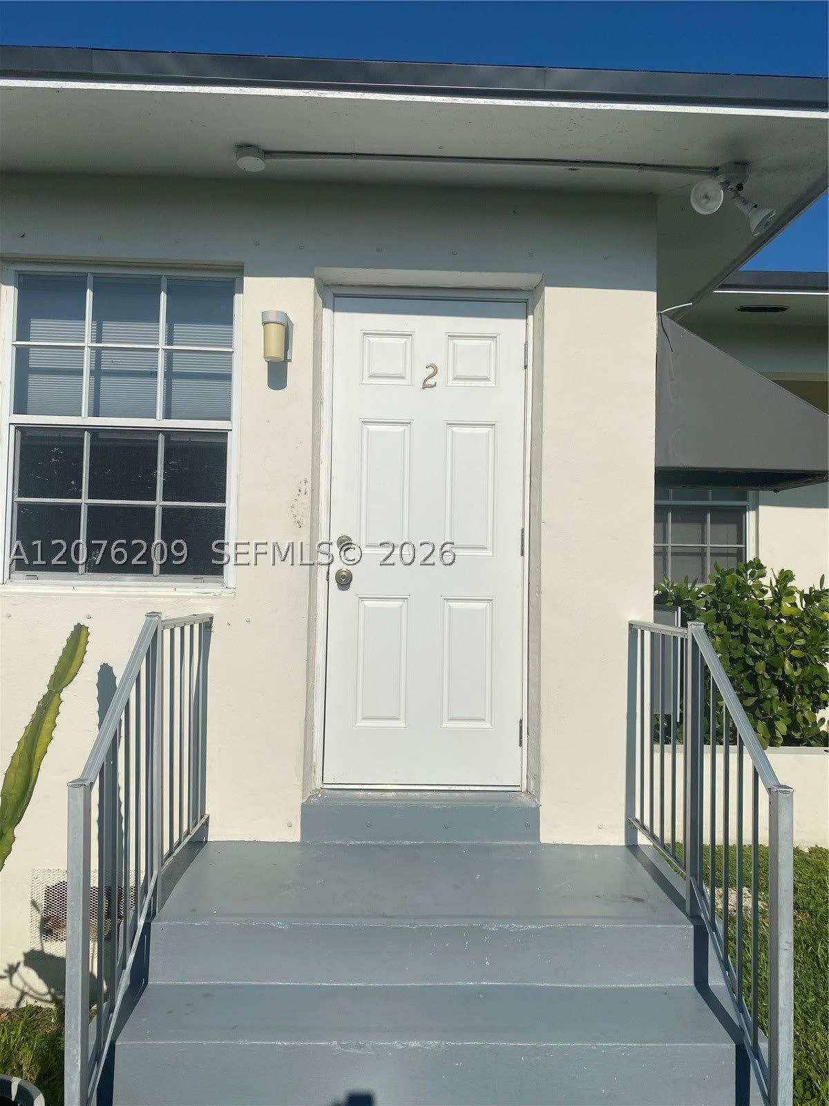 2145 Bay Dr – photo 3