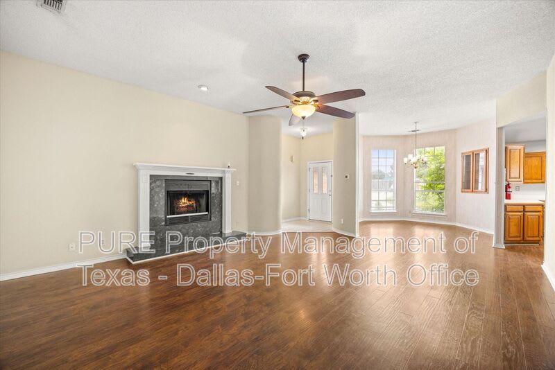 3905 Frisco Cir – photo 2