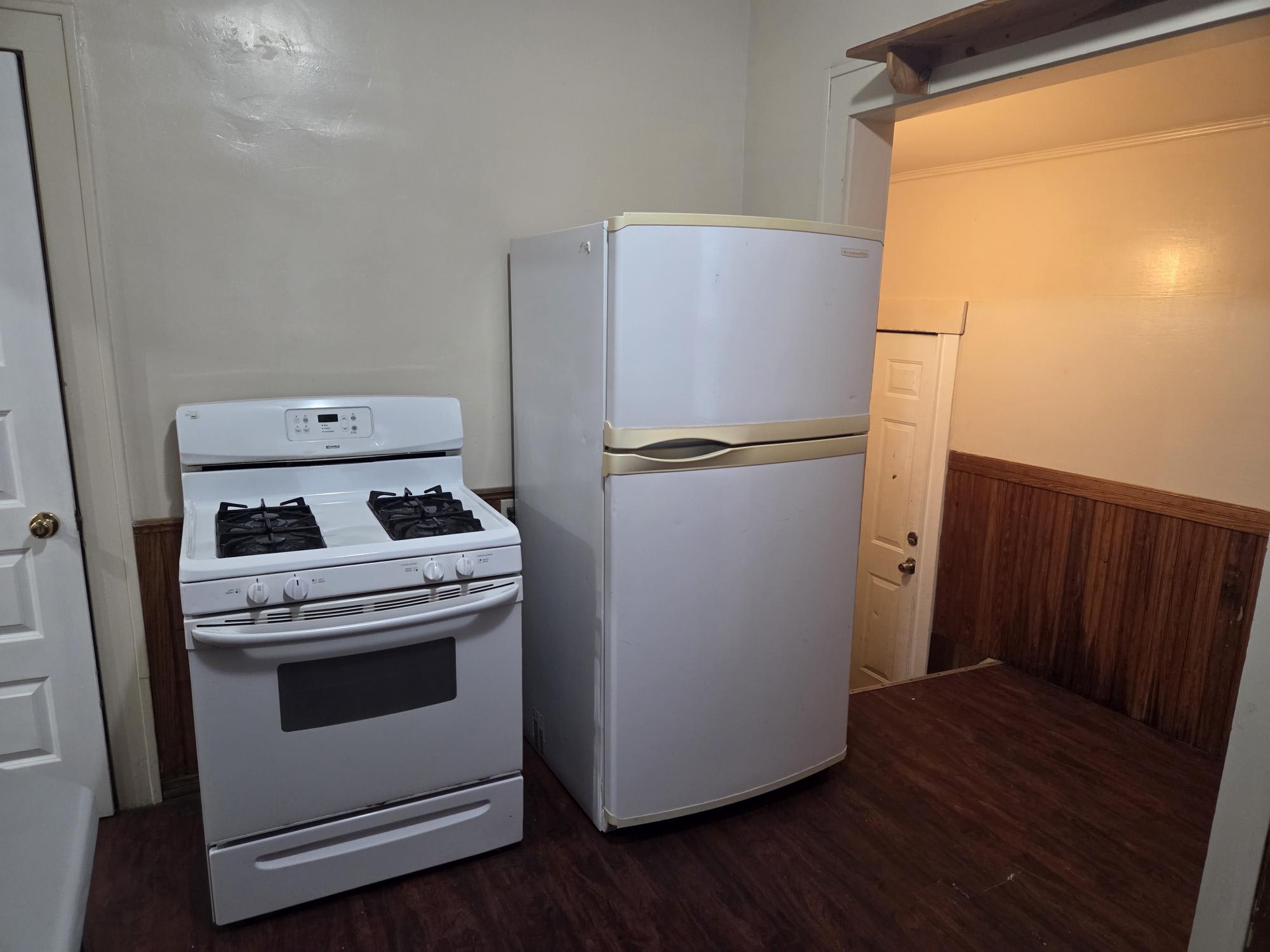 3554 Girard Avenue North – photo 4