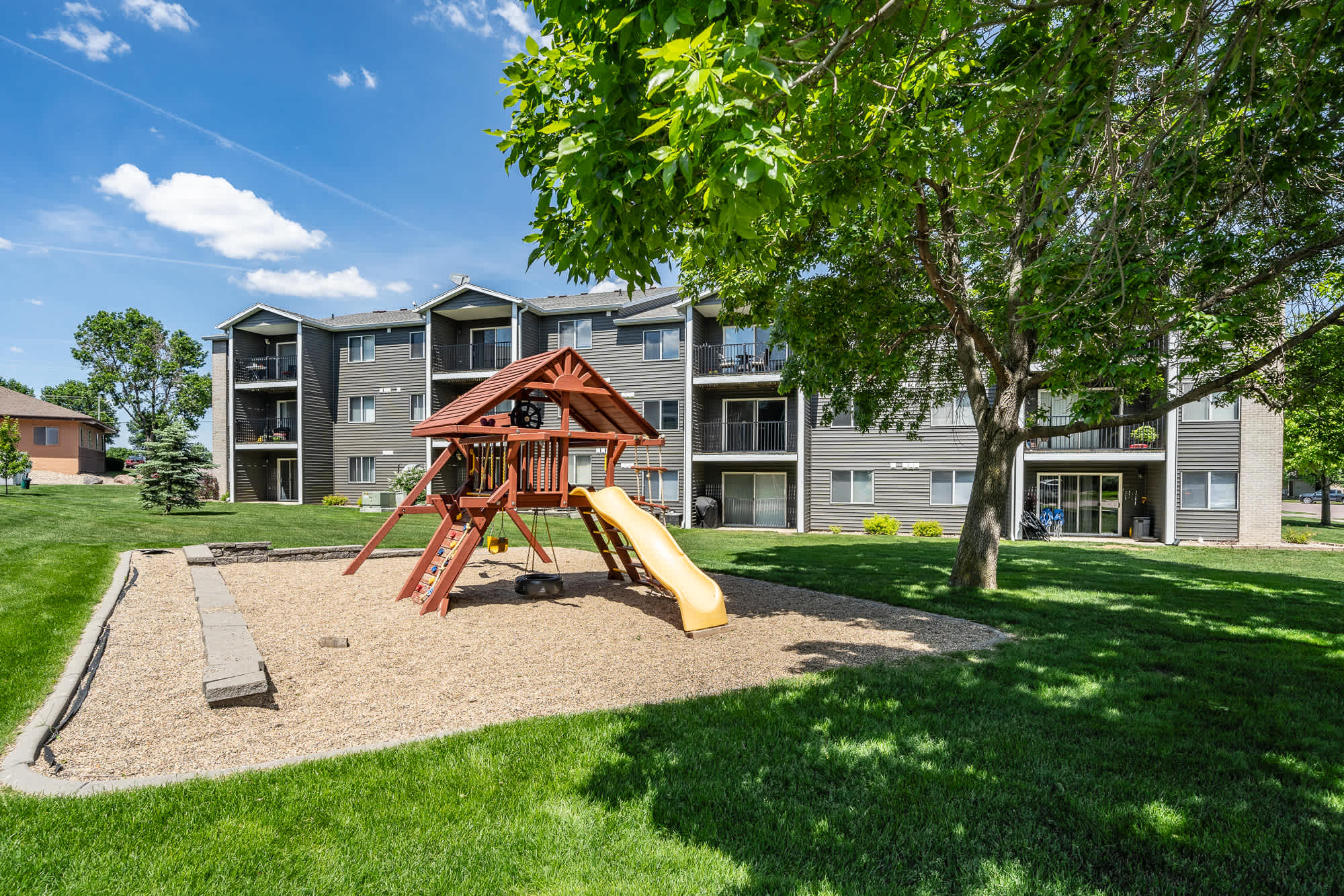 Prairie Winds Apartments – photo 2
