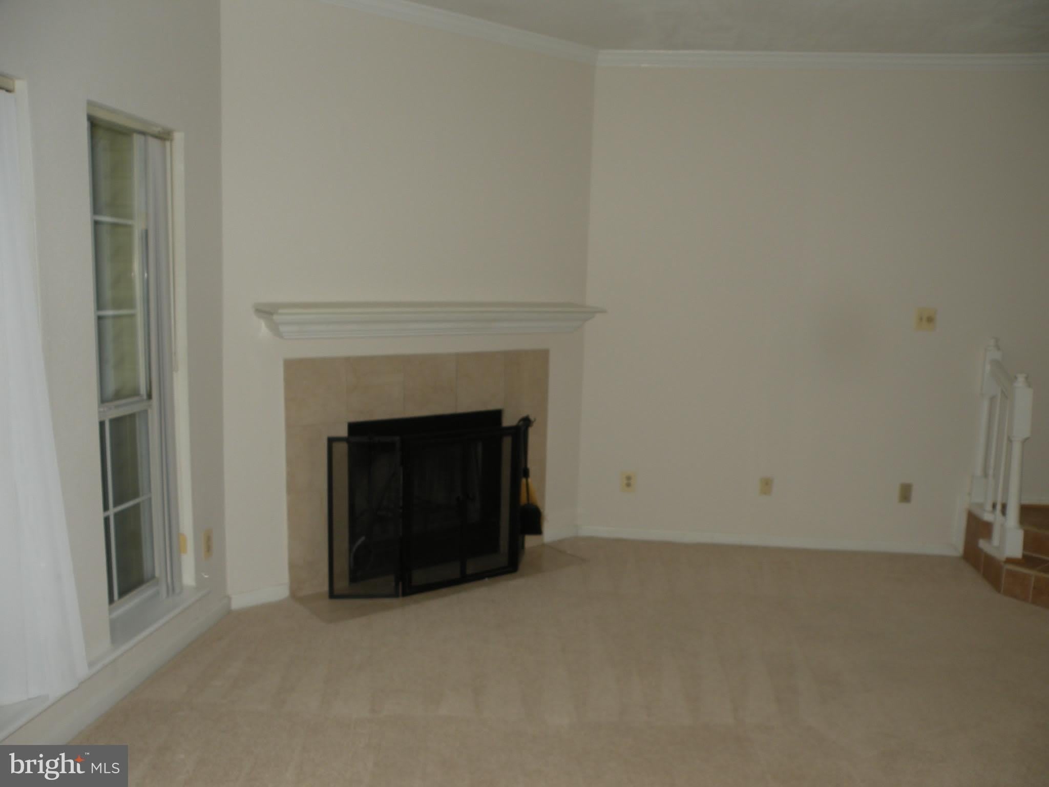 662 GATEWAY Drive SE – photo 2