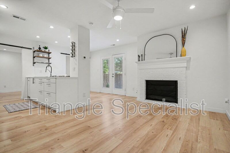 3555 Mill Run – photo 2