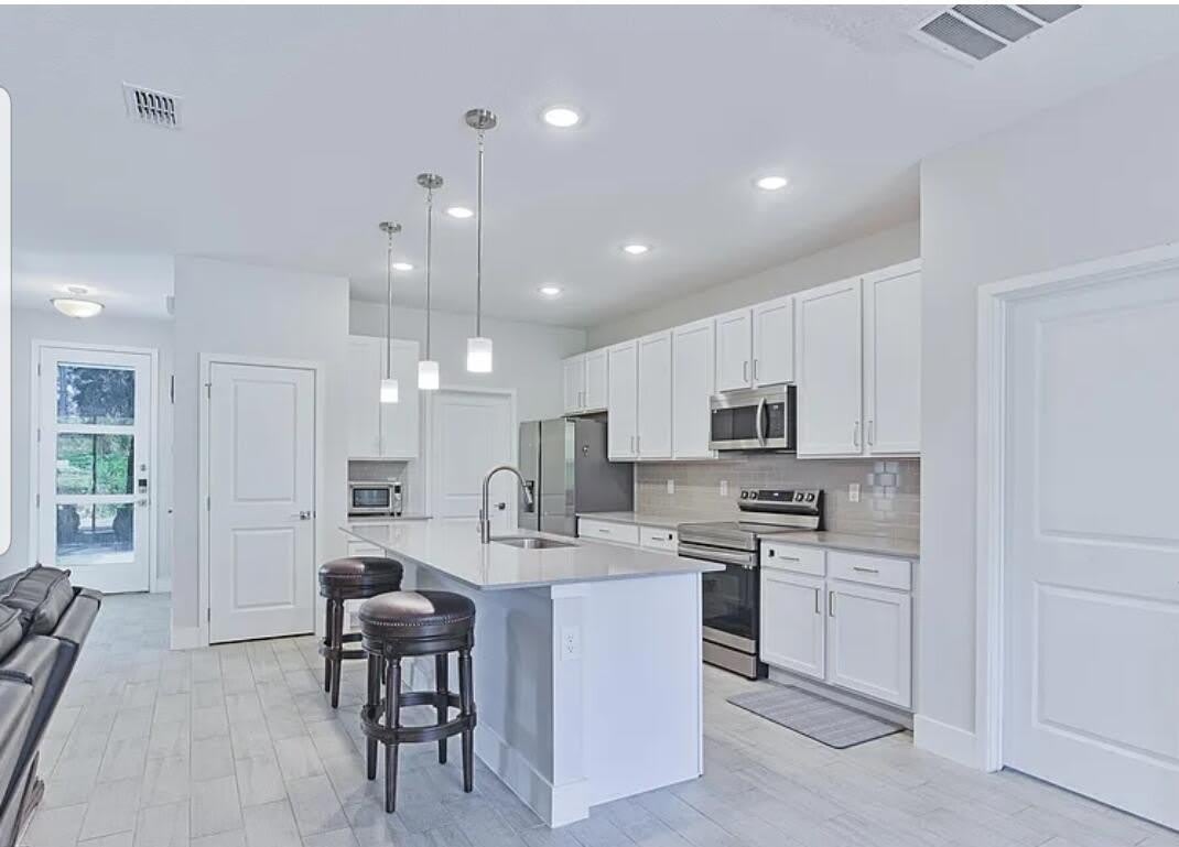 951 SARETA Street SE – photo 3