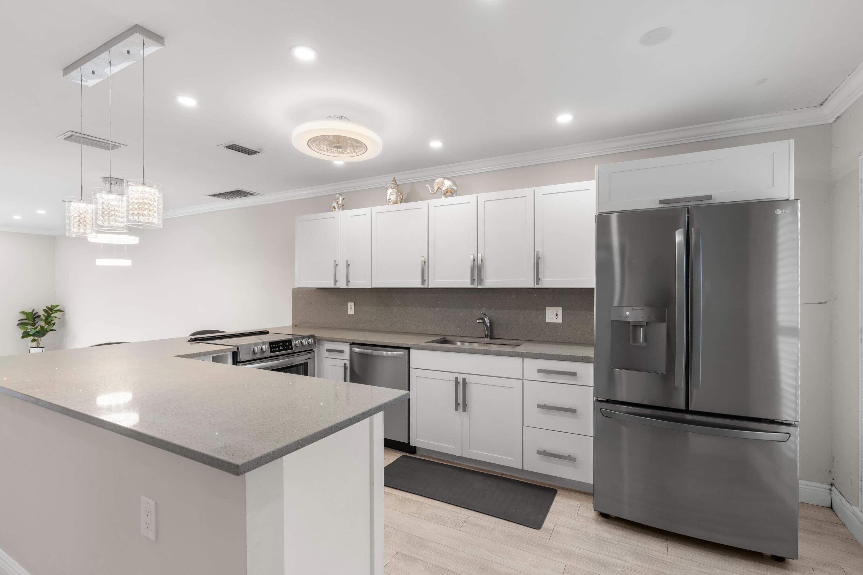 8757 Bella Vista Drive – photo 5