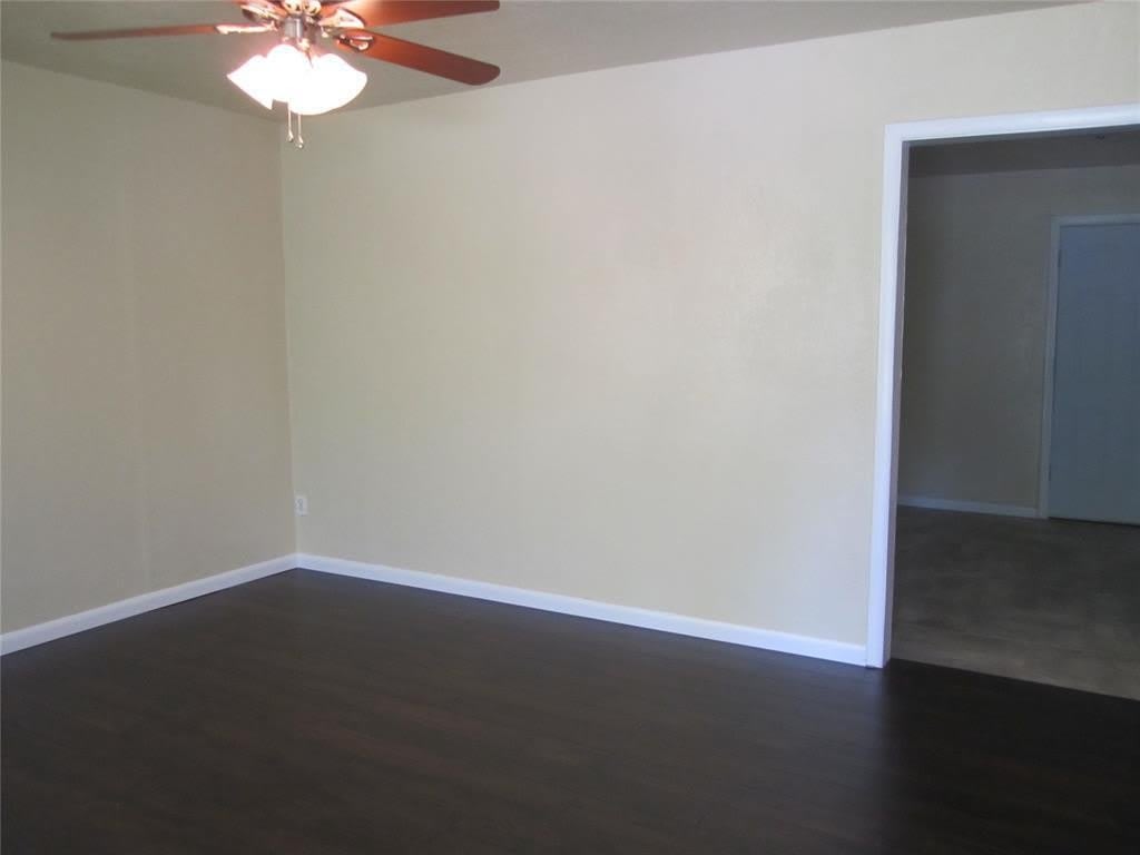 1530 Melrose Drive – photo 3