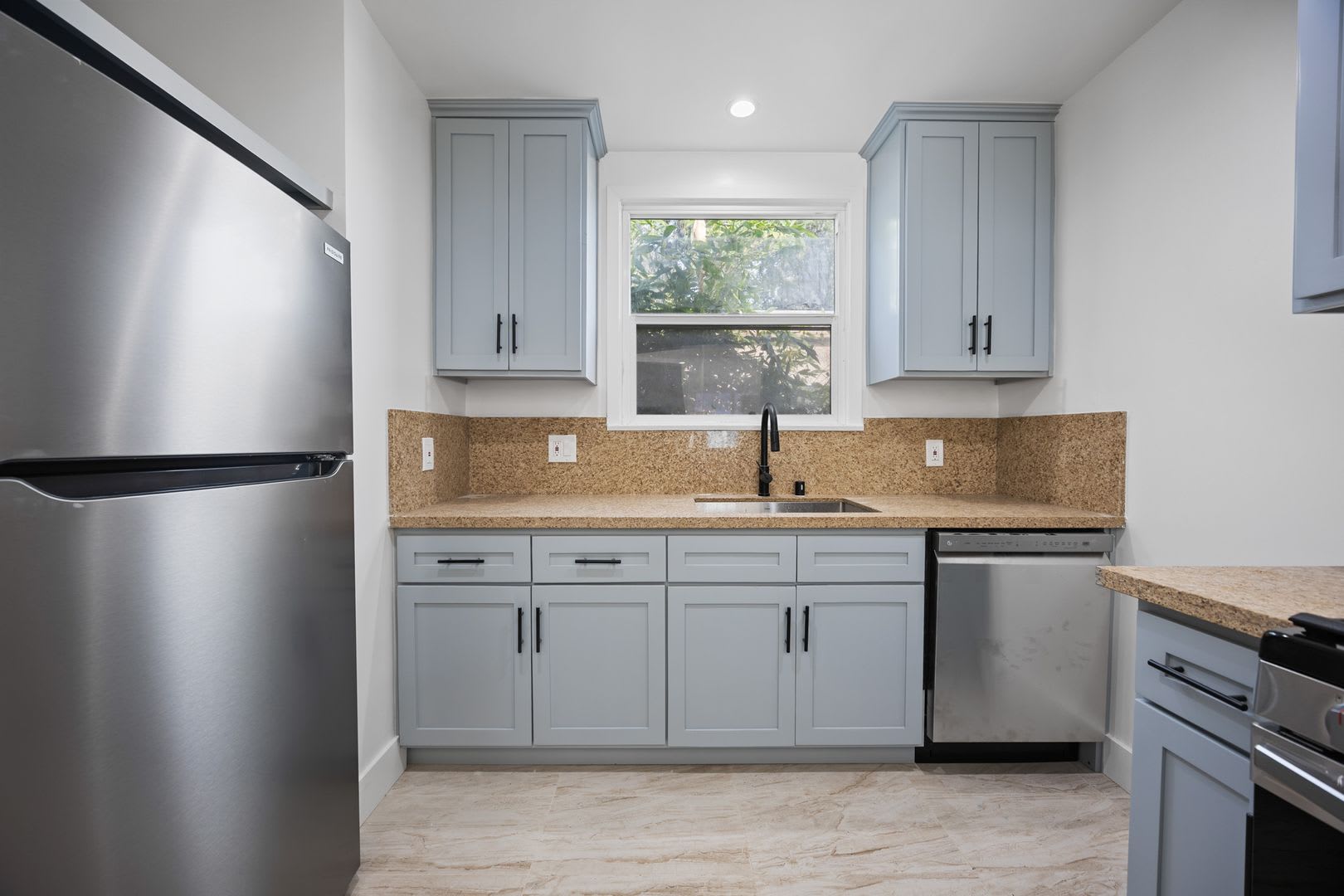 616 Sunset Ave – photo 4