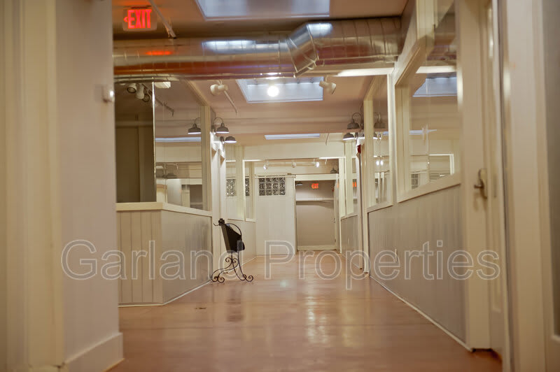 110 Campbell Ave – photo 3