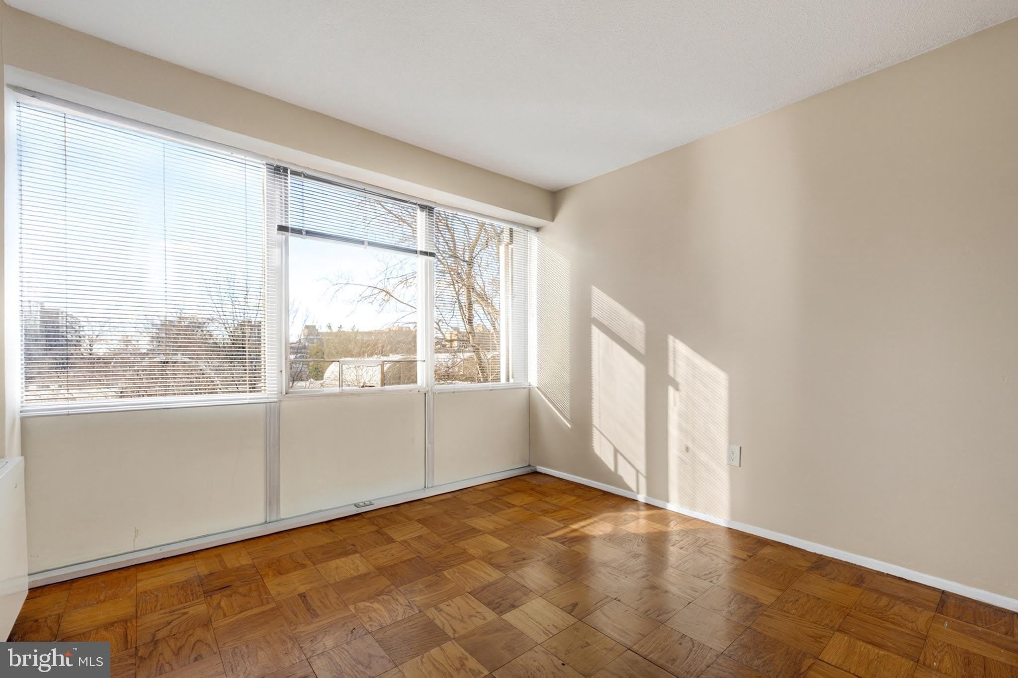 1311 DELAWARE Avenue SW – photo 4