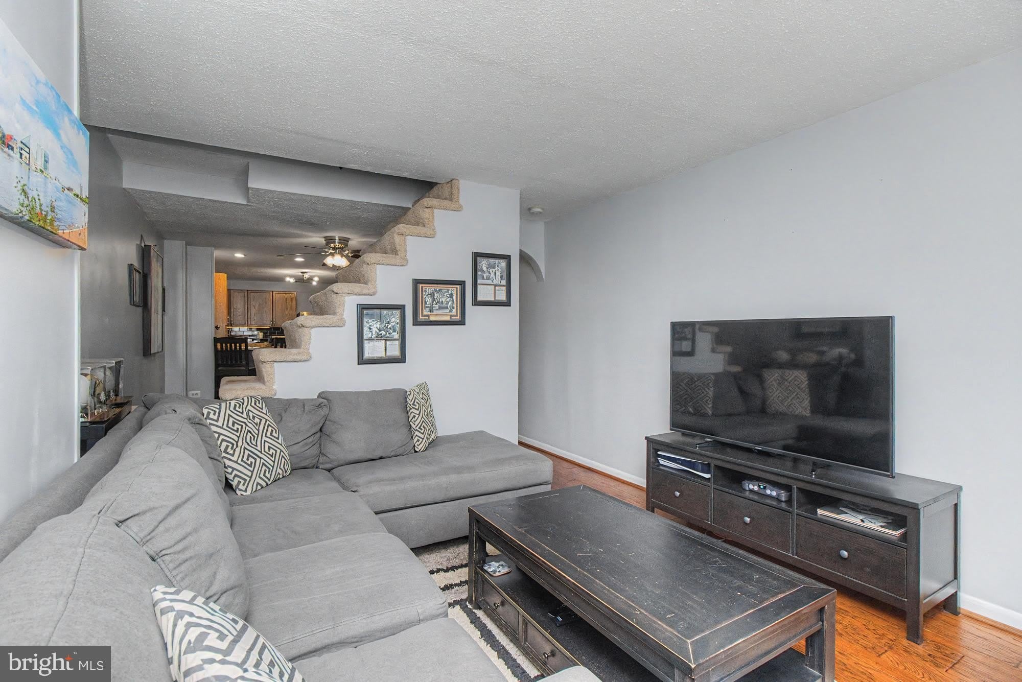 1303 CLARKSON Street – photo 4