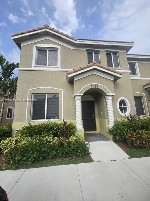 1028 Southeast 23rd Avenue – photo 1
