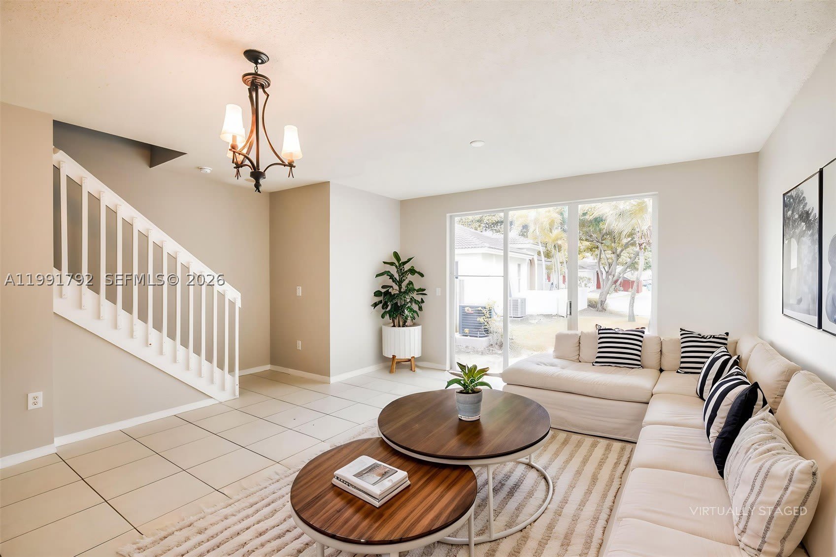 2281 NE 42nd Cir – photo 3