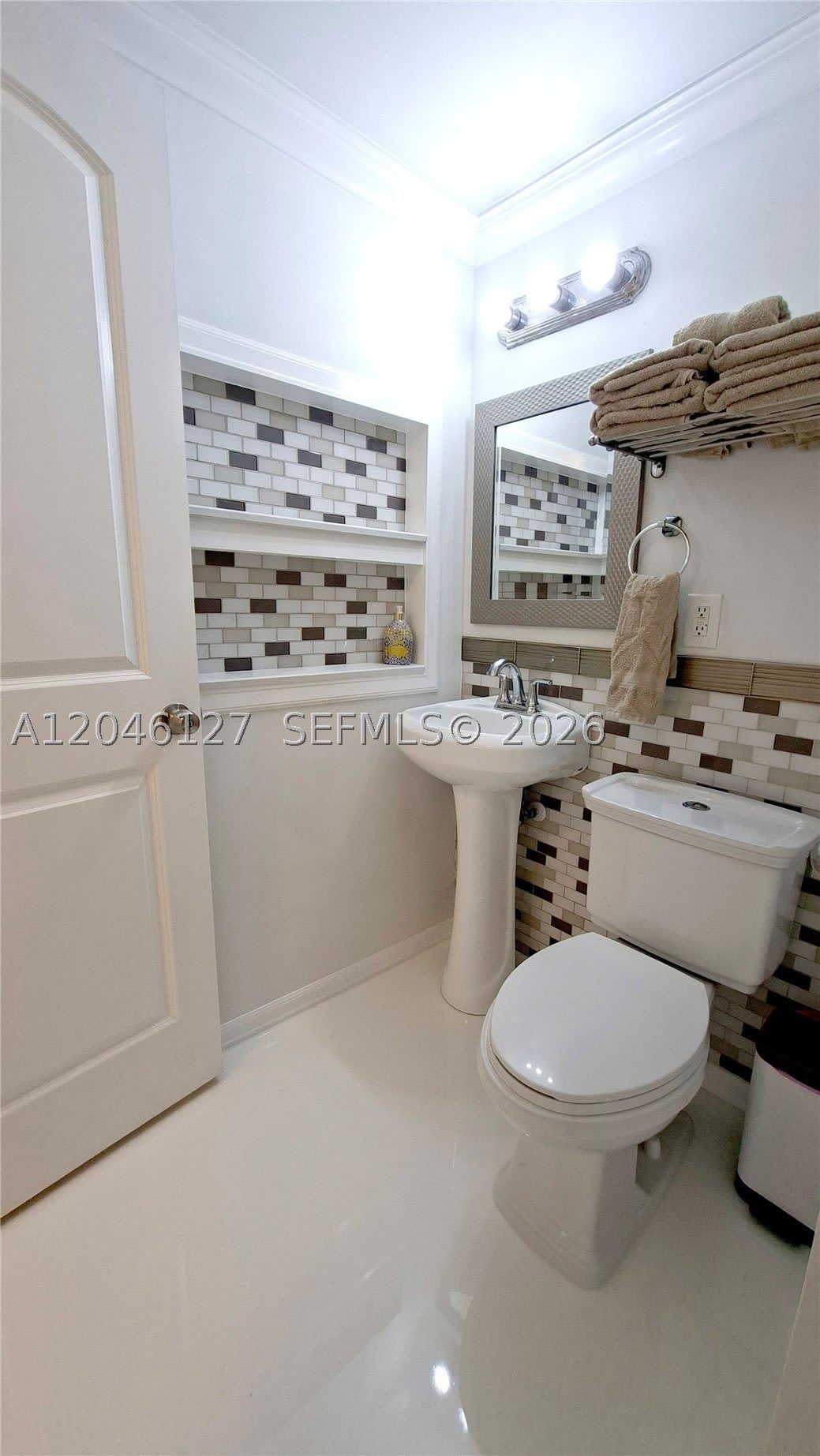 1028 S 62nd Ave – photo 5