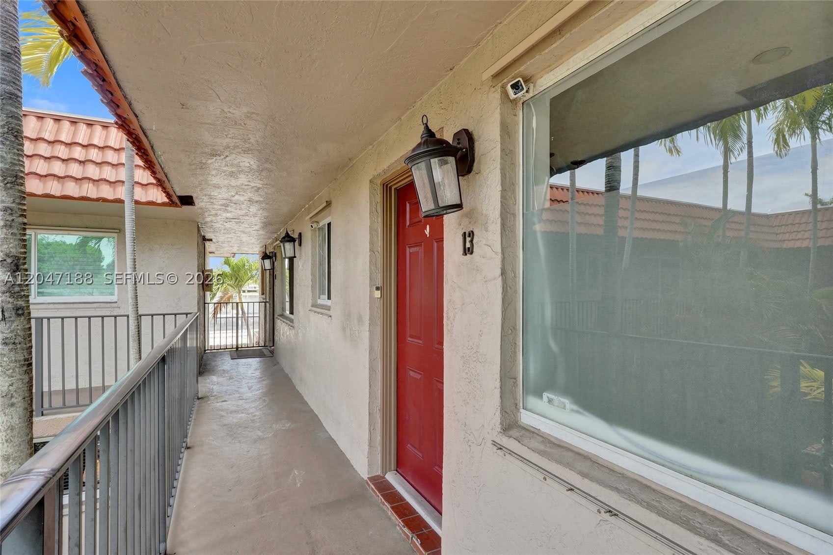 3050 NE 5th Ter – photo 4