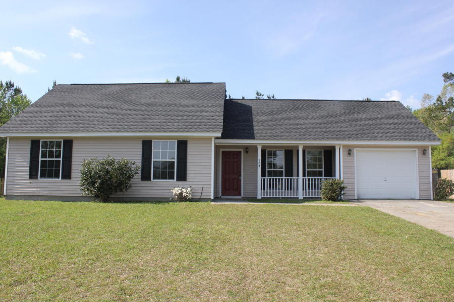 3BD/2BA Ranch in Dorchester II Schools-Available Now – photo 1