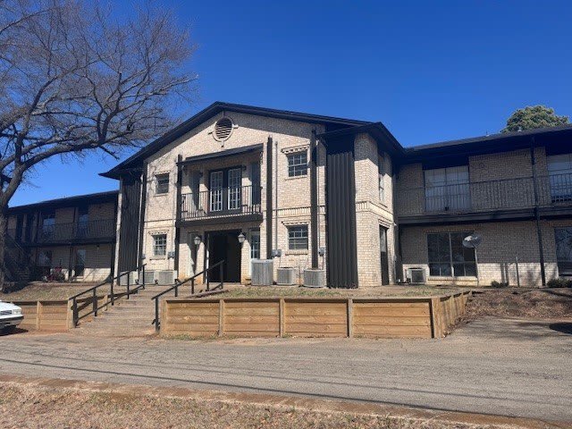 2903 Clarksville Street – photo 1